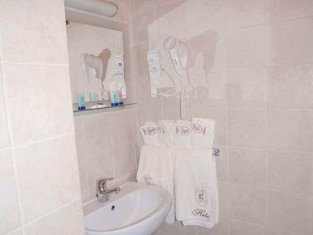 Audin Hotel Algiers Екстериор снимка